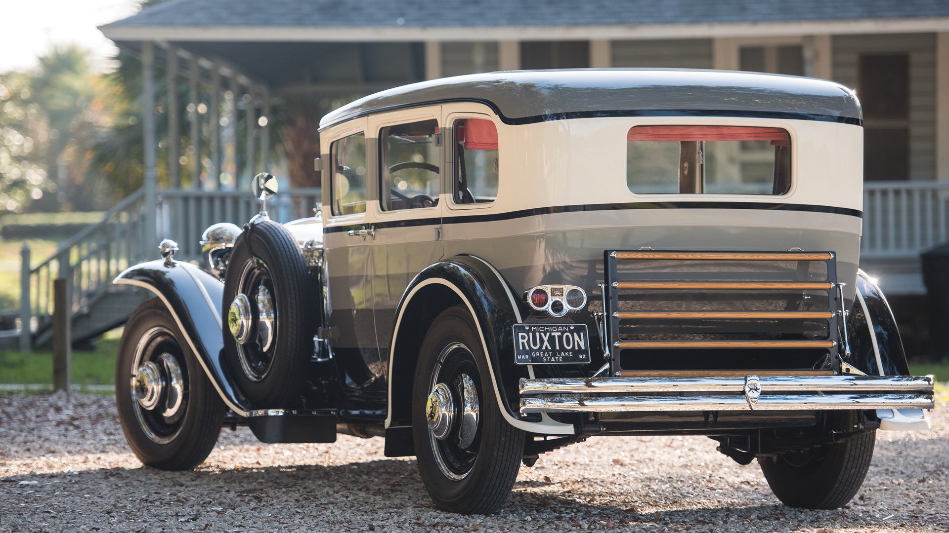 九游网-_骑士年轻球员崭露头角，前景光明_，骑士队球员的年薪排名